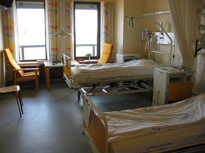800px-Hospital_room_ubt